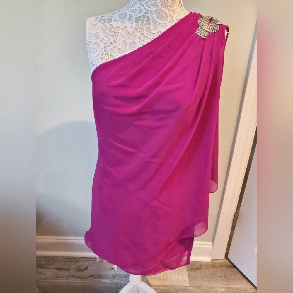 Elegant  One-Shoulder Dress